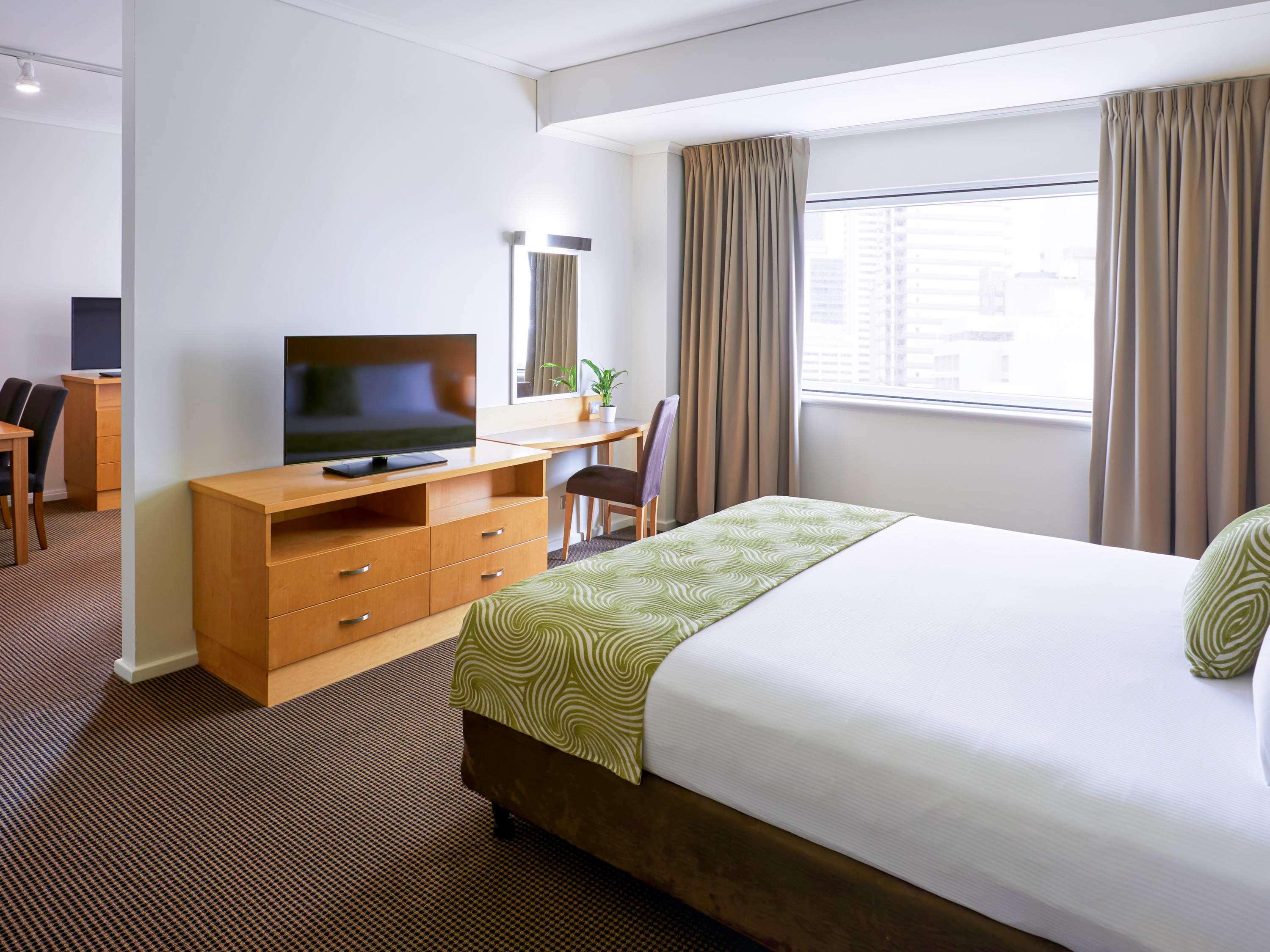 Novotel Perth Langley Екстер'єр фото