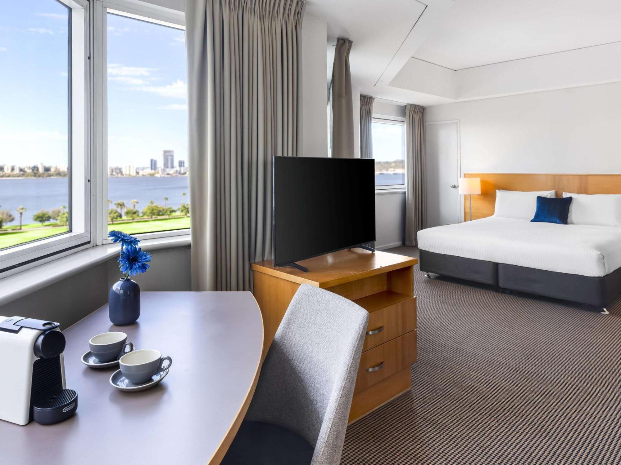 Novotel Perth Langley Екстер'єр фото