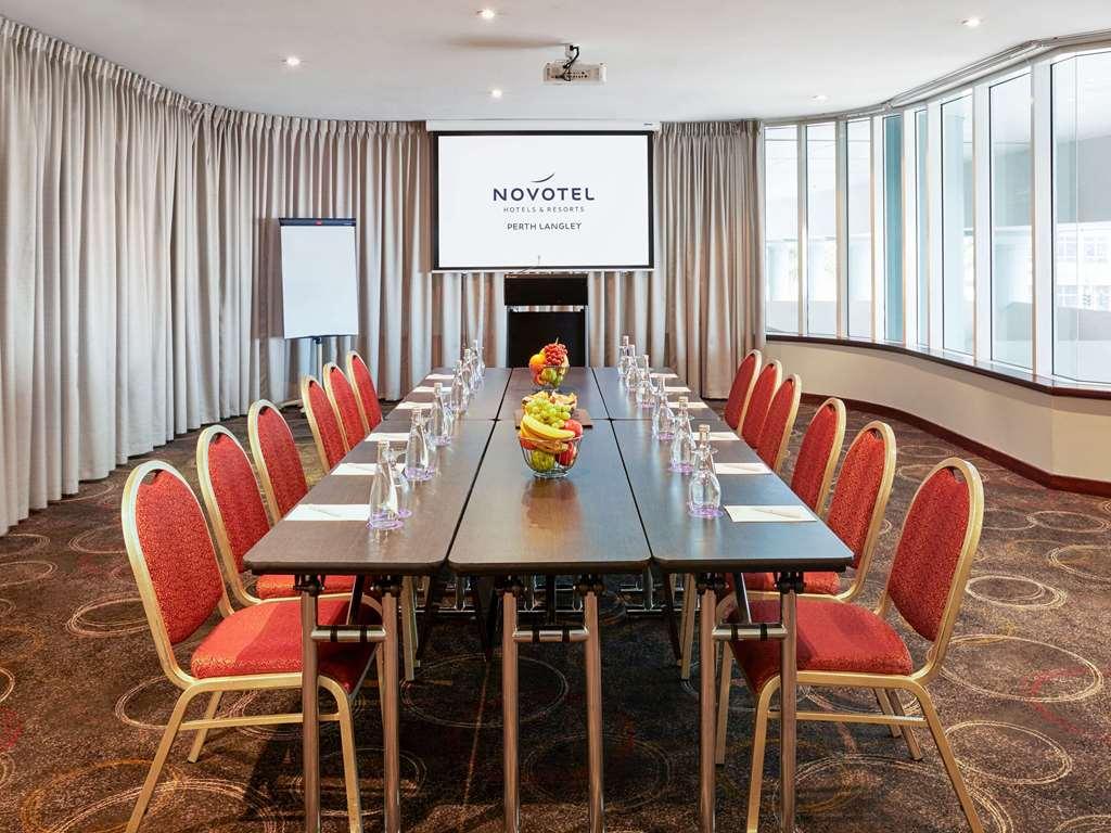 Novotel Perth Langley Зручності фото