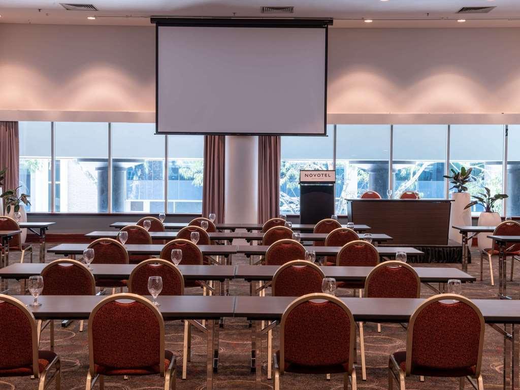 Novotel Perth Langley Зручності фото