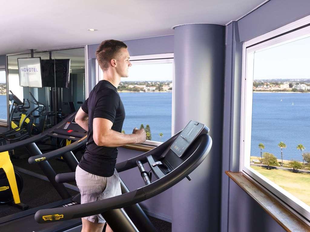 Novotel Perth Langley Екстер'єр фото