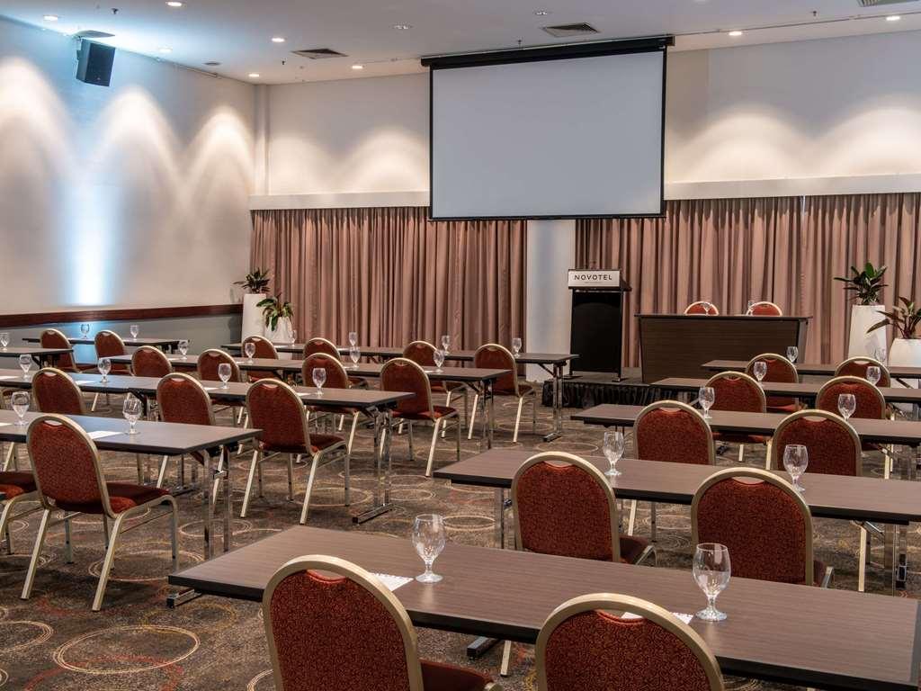 Novotel Perth Langley Зручності фото